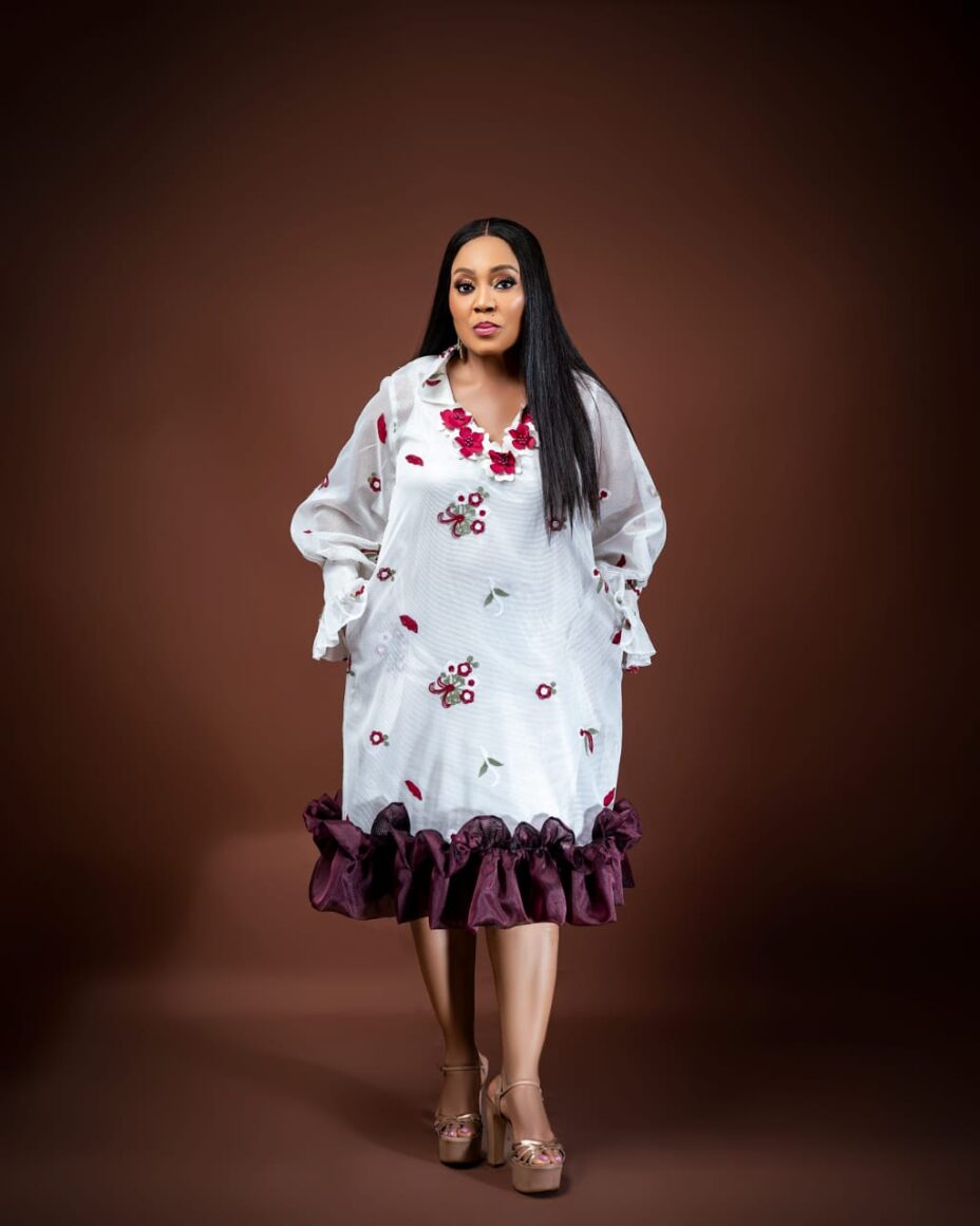 ELSIE White Flowered 3D Hem Tunic - Revamp Atelier by Peaceful